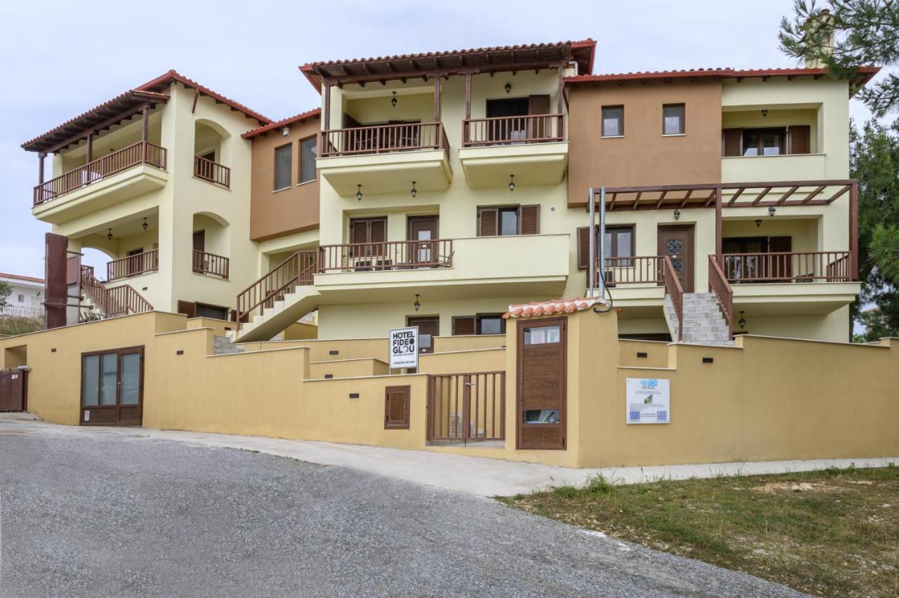 Tavani Villas Nea Roda Bagian luar foto