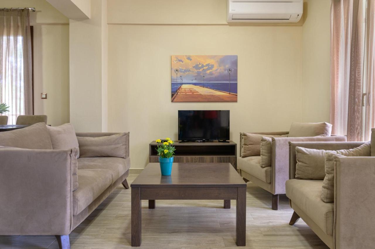Tavani Villas Nea Roda Bagian luar foto